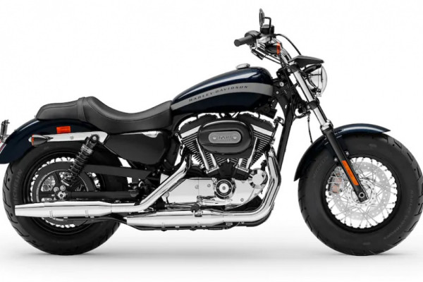 road motorfietsen Harley-Davidson 1200 Custom
